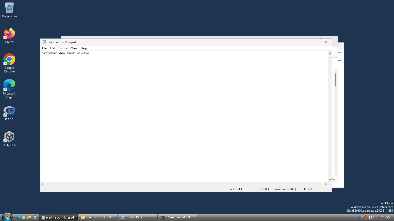 RetroBar with the Windows Vista Aero theme on Windows Server 2025.